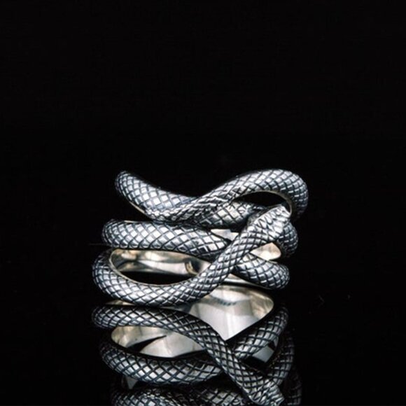 Jewelry - ✨Trendy Multi Layer Snake Vintage Carved Silver Fashion Ring for Women,UNVN12123